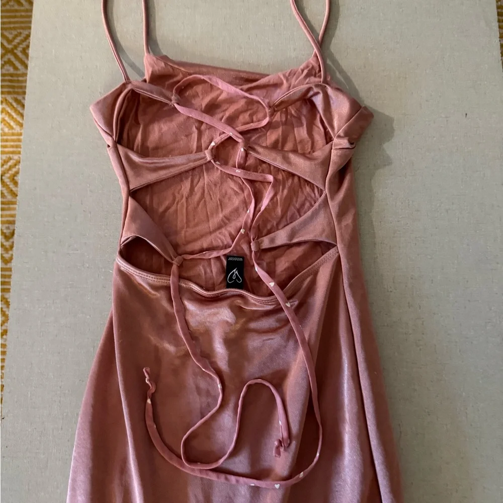 Windsor pink tie back dress - Picture 3 of 4